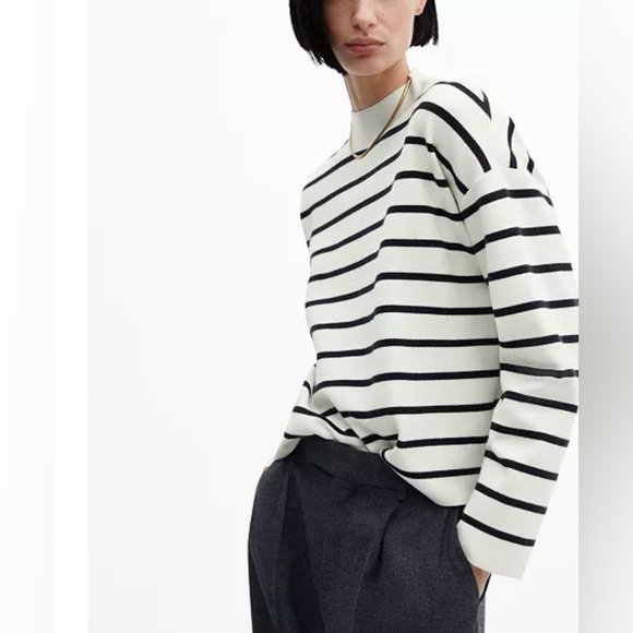 MANGO
Women's Perkins Neck Stripe-Print Sweater size: L NWOT - Picture 2 of 12